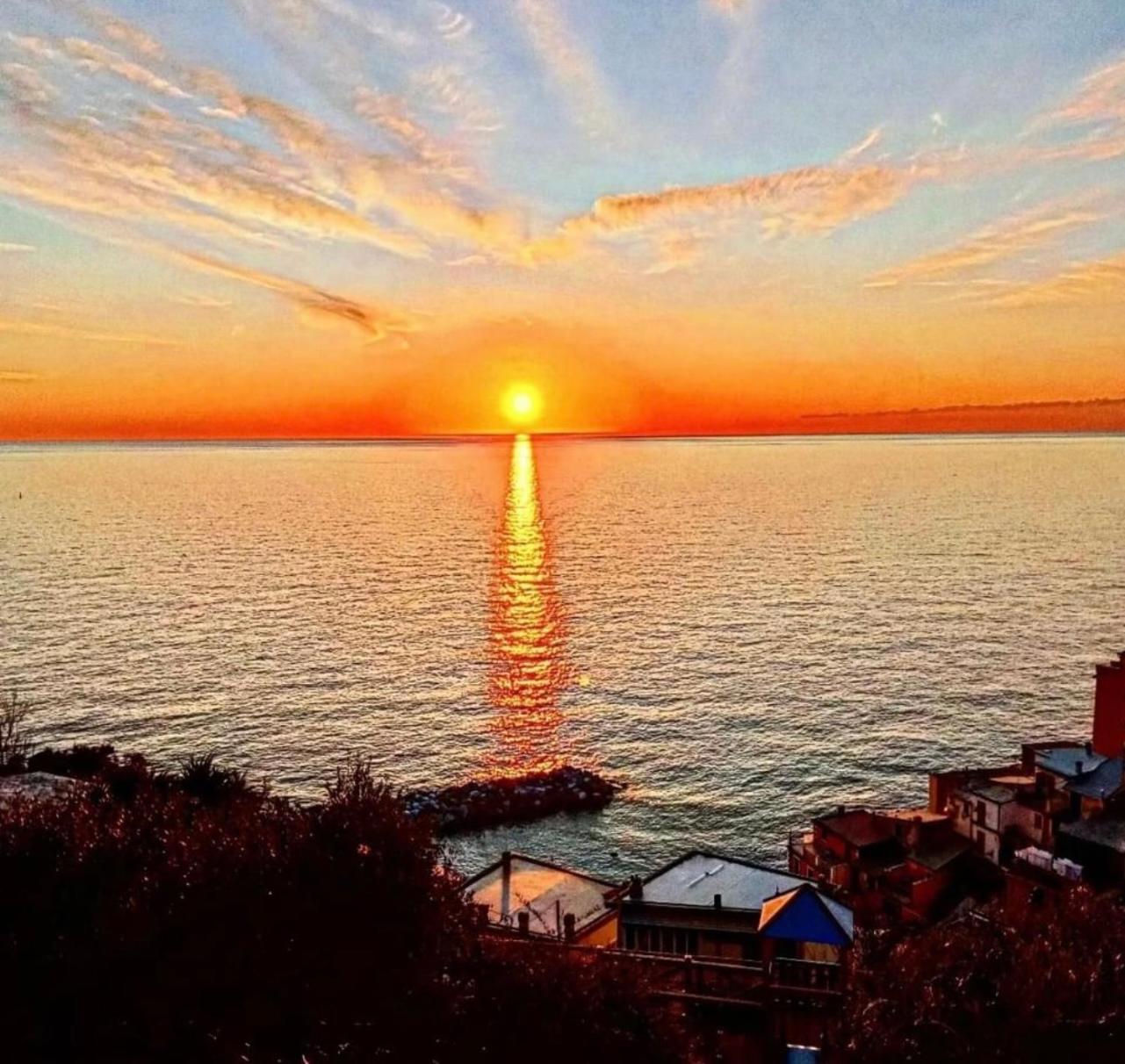 Compagnia Del Mare, Cinque Terre Full Apt X 2, Centro Storico,5 Minuti Dal Mare! ريوماجّوري المظهر الخارجي الصورة